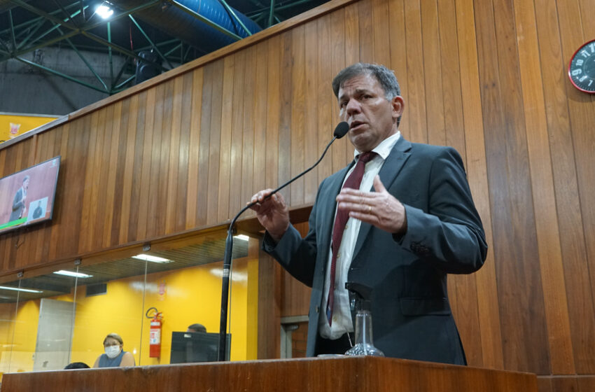  Deputado Carlos Augusto denuncia governo por não cumprir edital do concurso da PM