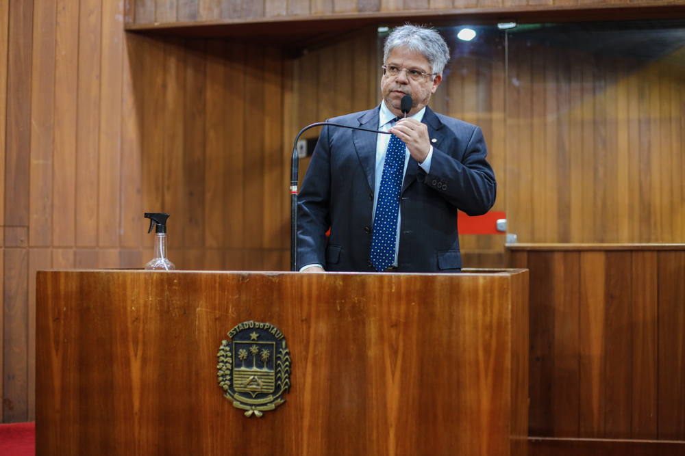 Deputado Gustavo parabeniza Câmara por aprovação da uniformidade do ICMS