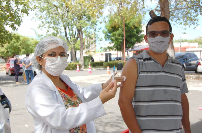  Professores serão vacinados contra a gripe em drive thru a partir de hoje(4)