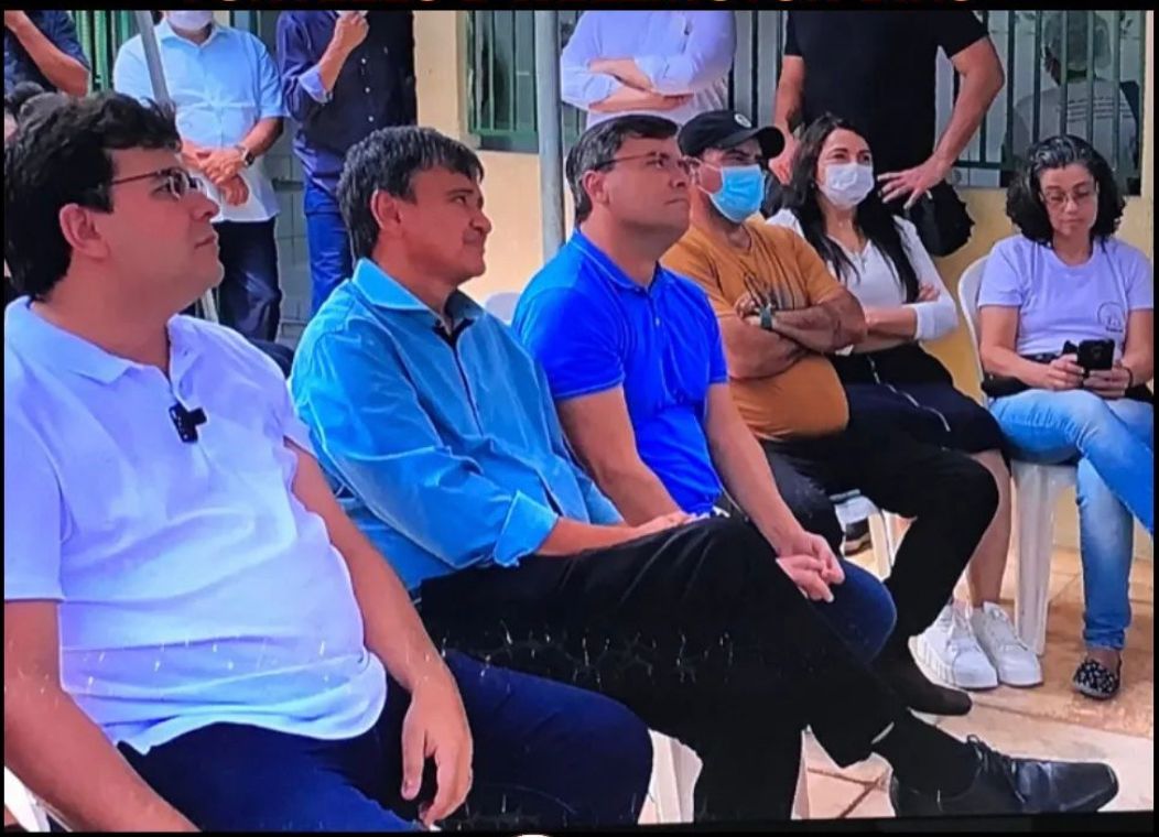 Deputada Teresa Britto e Rafael Fonteles participam de encontro com protetores de animal