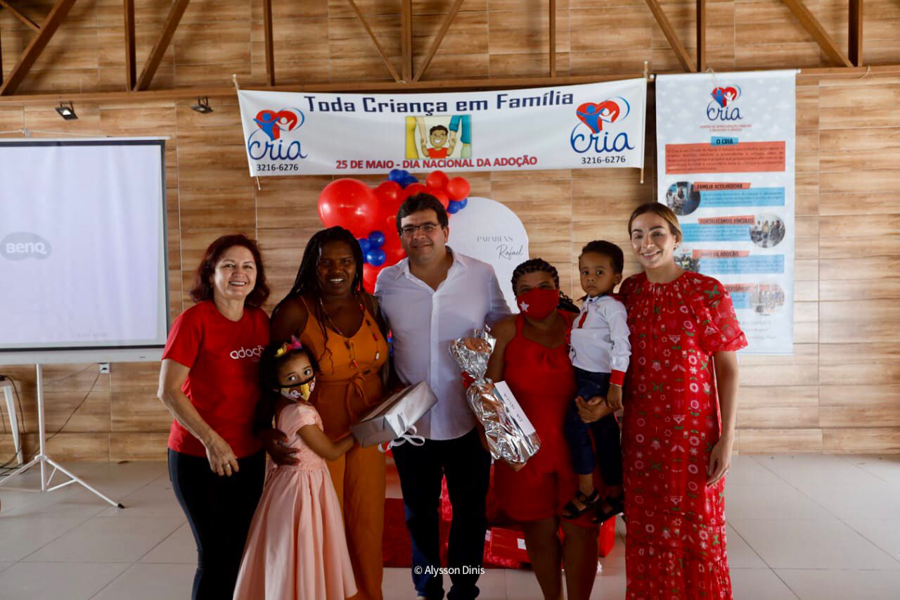 Rafael Fonteles comemora aniversário com festa beneficente para o Cria