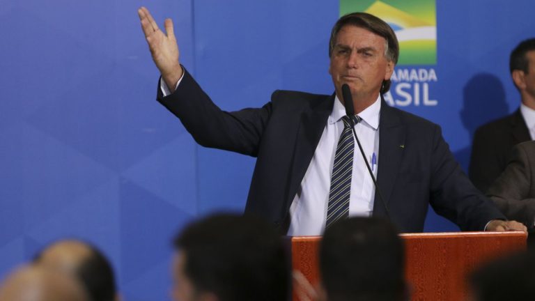  Presidente Bolsonaro anuncia recriação do Ministério da Indústria e Comércio