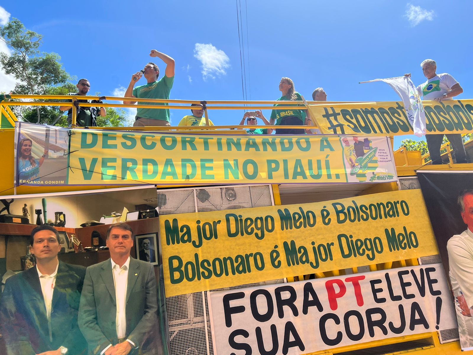 Manifestação em prol do Presidente Bolsonaro marca o Dia do Trabalhador