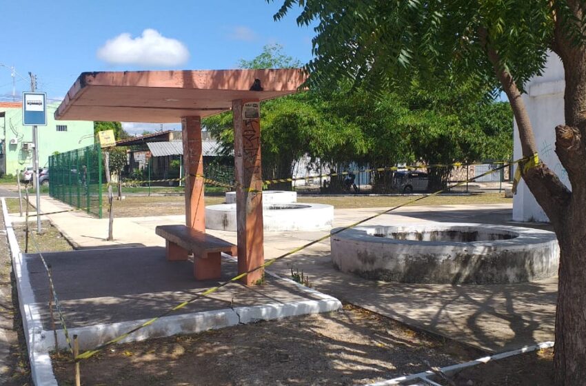  Defesa Civil interdita parada de ônibus no Mocambinho II