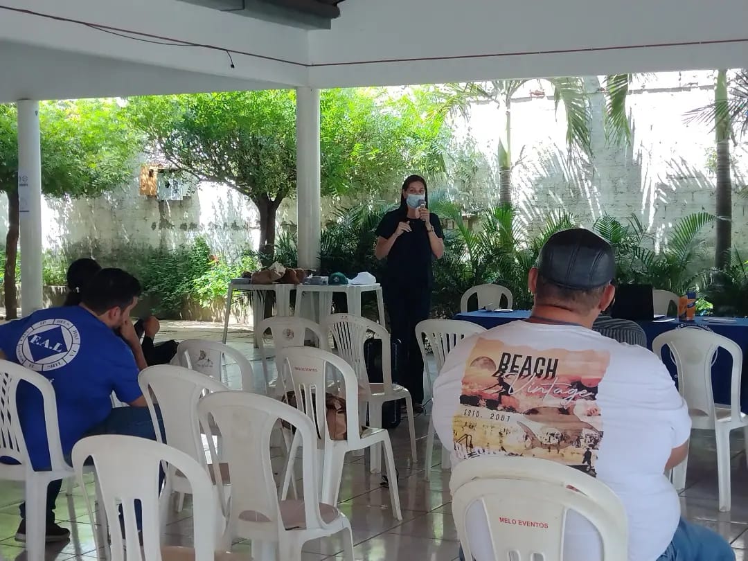 Trabalho de Narcóticos Anônimos é apresentado na Semana de Políticas Sobre Drogas