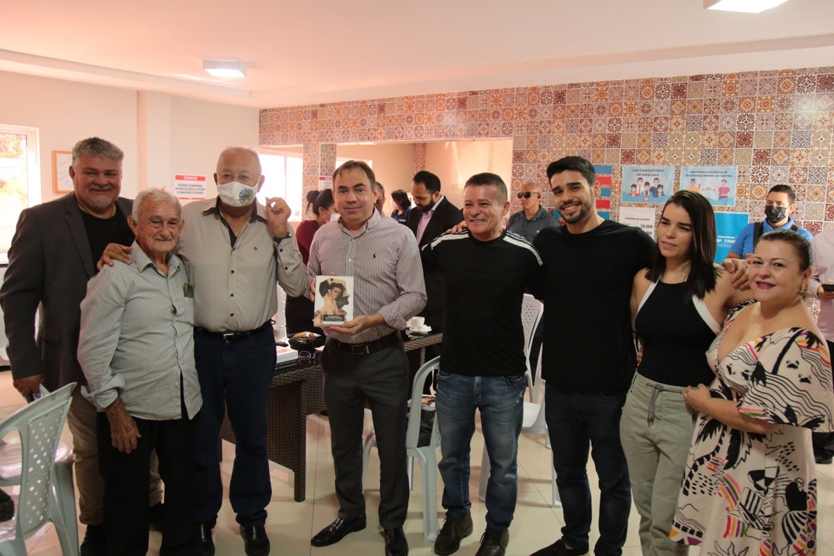 Dr. Pessoa leva pré-candidatos do Republicanos para conhecerem Hot Sat