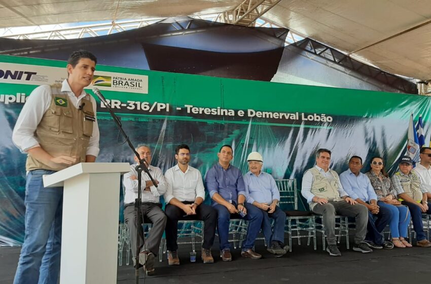  Ministros Marcelo Sampaio e Ciro Nogueira entregam duplicação da BR 316