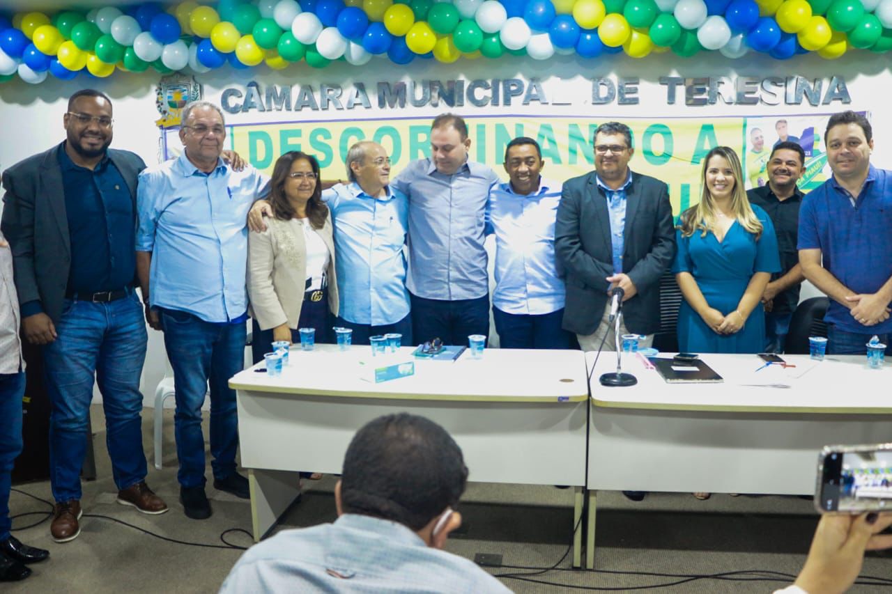 Sílvio recebe adesão do PTB