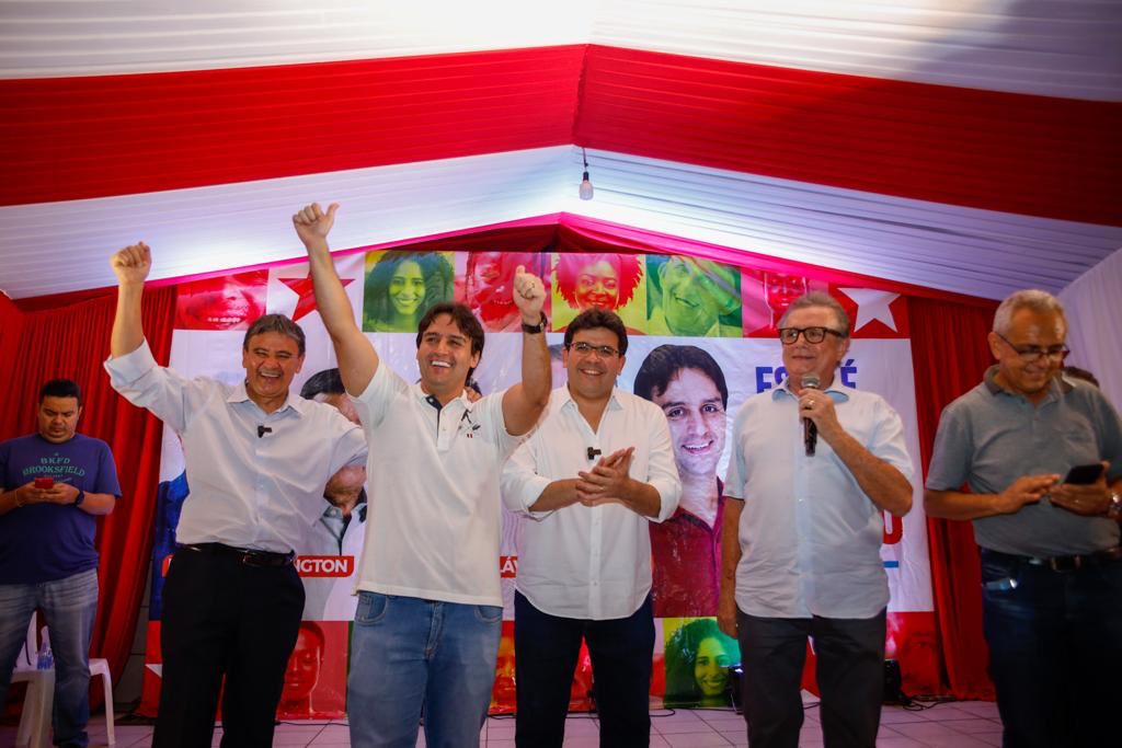Rafael e Wellington reúnem moradores e lideranças da zona Norte de Teresina