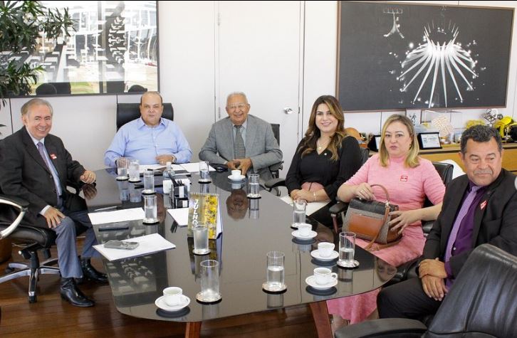  Dr Pessoa se reúne com Governador Ibaneis Rocha