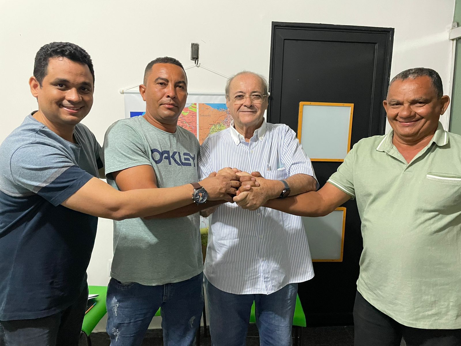 Vereador e liderança do PT declaram apoio à Sílvio Mendes