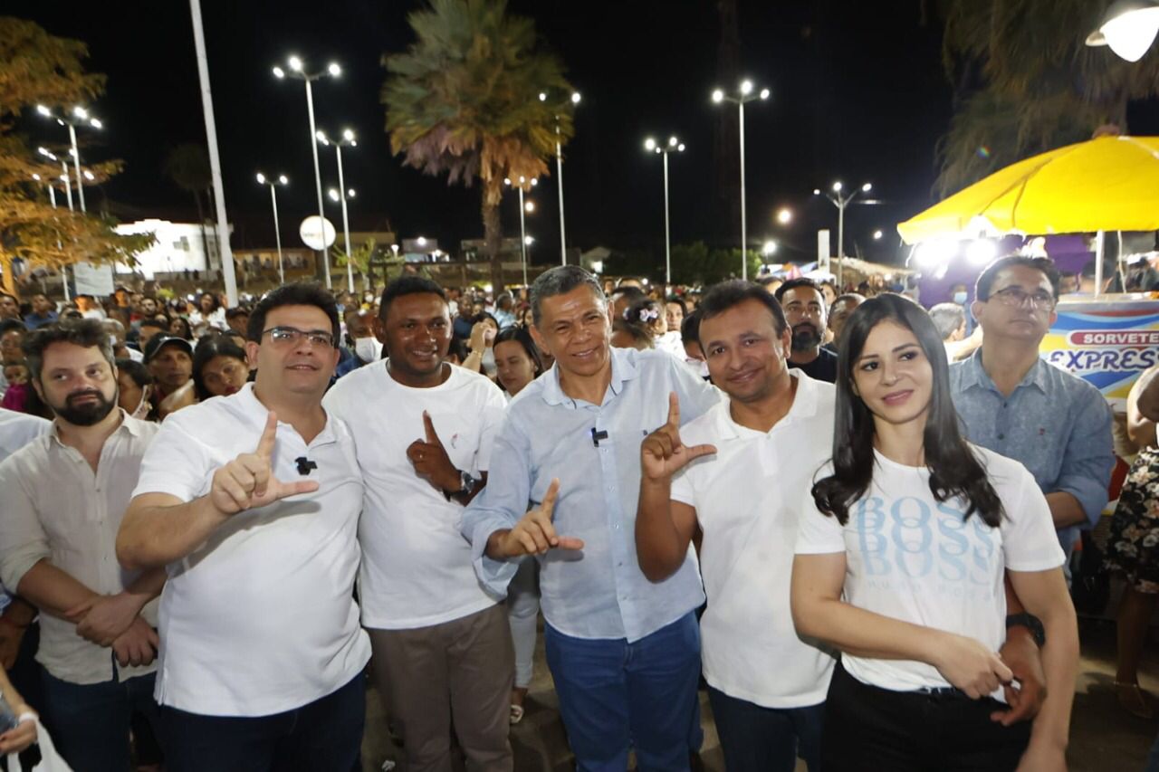 Rafael Fonteles participa do encerramento dos Festejos de José de Freitas