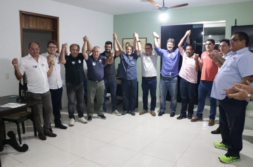  Prefeitos da região do Vale do Sambito reforçam apoio a Sílvio Mendes