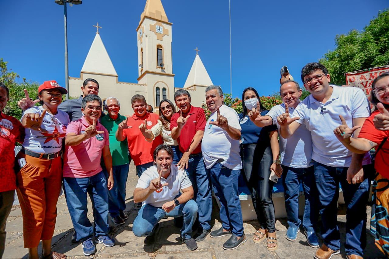 Prefeito de Regeneração anuncia apoio a Rafael e Wellington