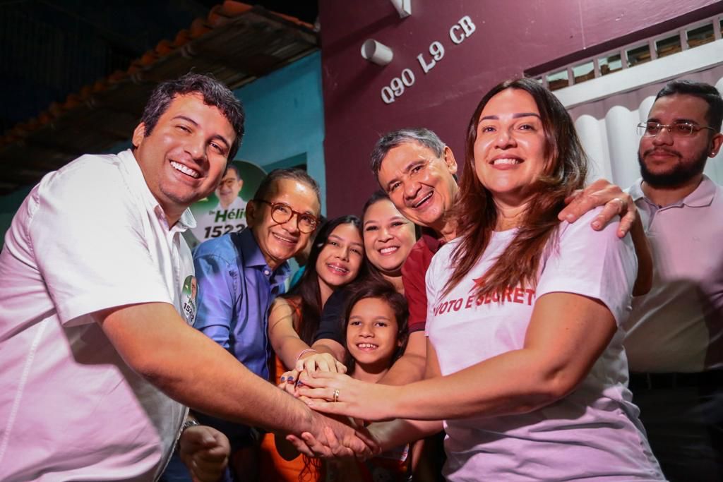 Wellington e Rejane Dias participam de reunião no bairro Promorar