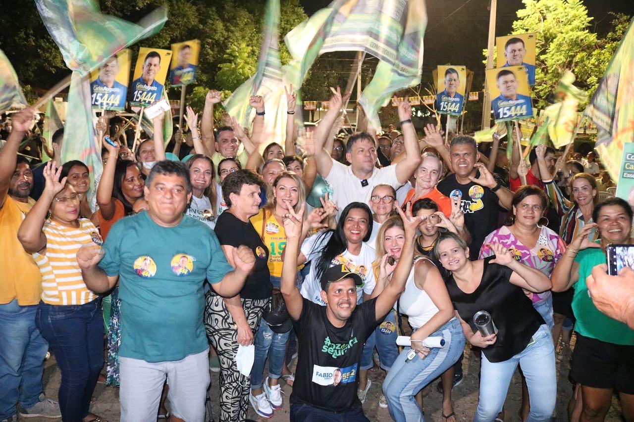 Lideranças participam de caminhada no Bela vista em apoio Dep. Carlos Augusto