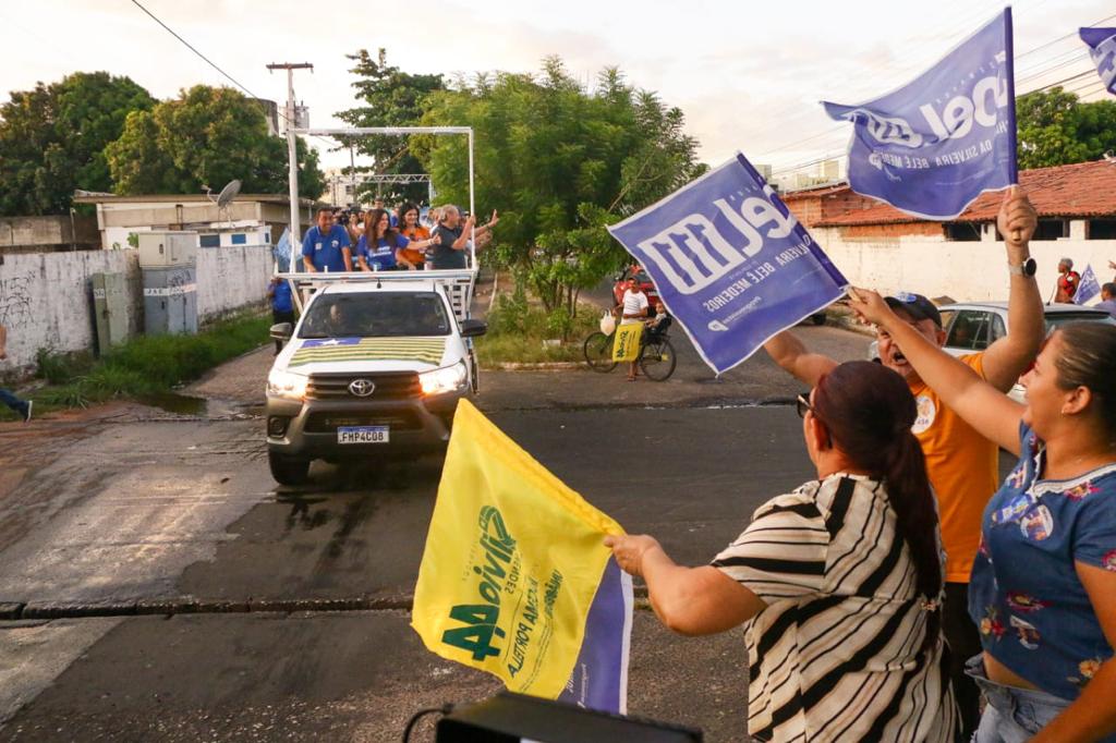 Oposição encerra a semana com carreta em Teresina e percorrendo oito municípios