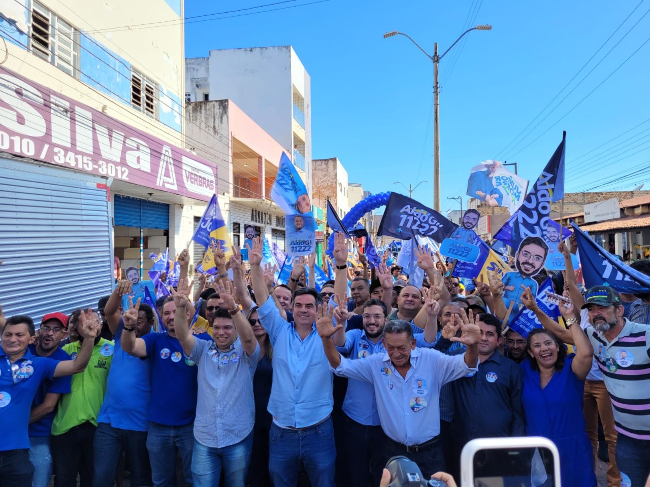 Aldo Gil reúne apoiadores para receber grupo da Oposição em Picos