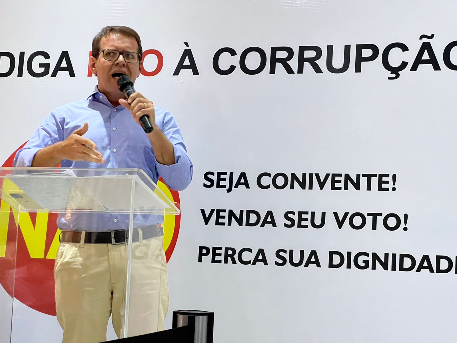 Justiça Eleitoral determina que Sindicato dos Médicos remova outdoors