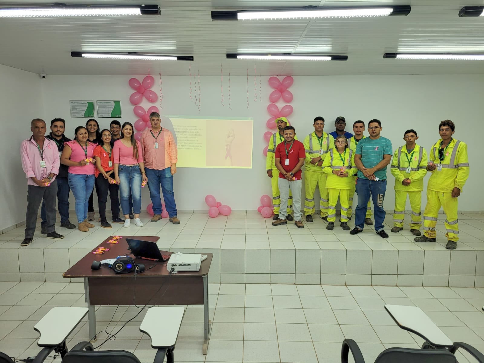 Revita realiza ação do Outubro Rosa em Altos