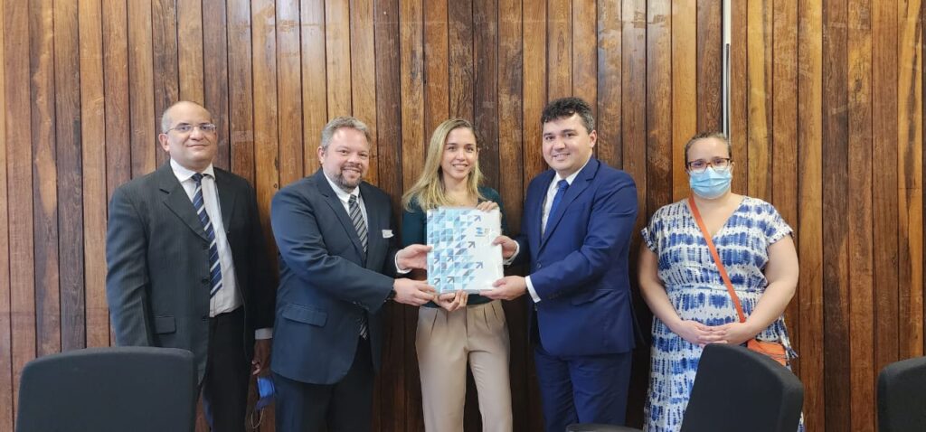 Projetos de seis indústrias para ZPE do Piauí são entregues no Ministério da Economia