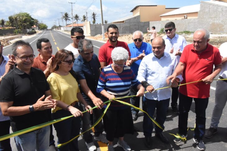  Deputado Hélio participa inauguração obras em Luis Correia