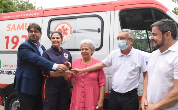  Deputado Fábio Novo participa da entrega de ambulâncias para Parnaíba, Floriano e Picos
