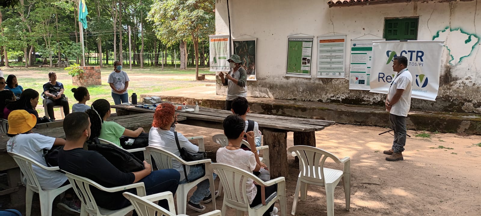CTR realiza ação com alunos do IFPI na Floresta dos Palmares