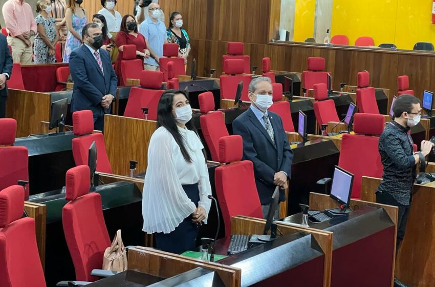 Adala Carnib e Eny Pontes recebem título de cidadania Piauiense