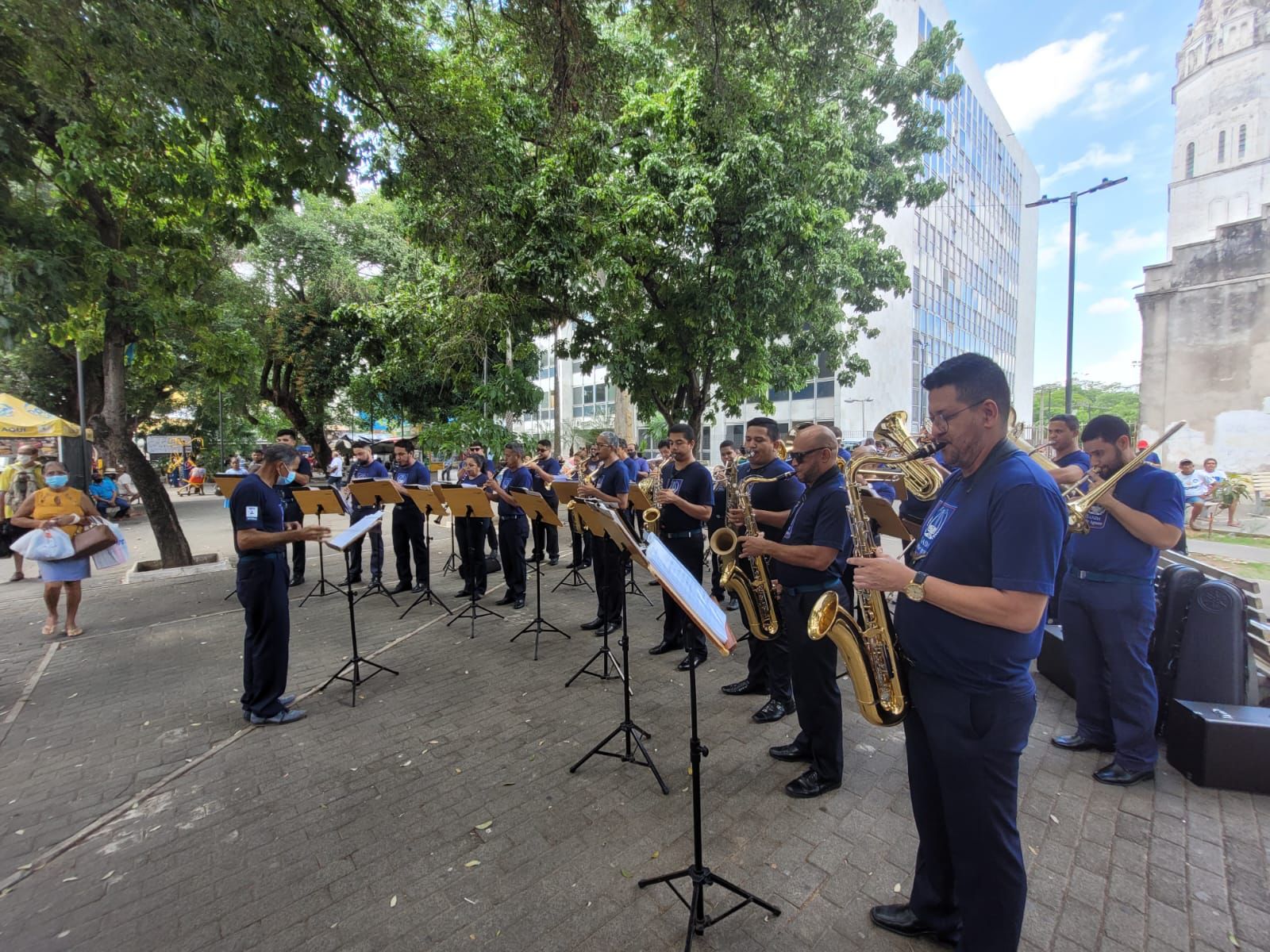 Banda 16 de Agosto realiza apresentações natalinas em Teresina