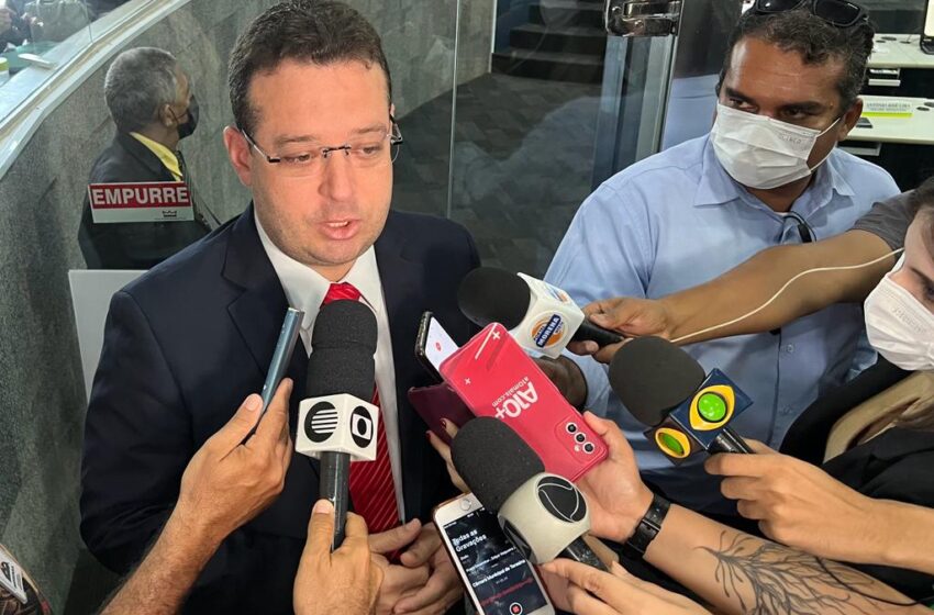  Vereadores derrubam veto de Doutor Prefeito ao orçamento de Teresina para 2023