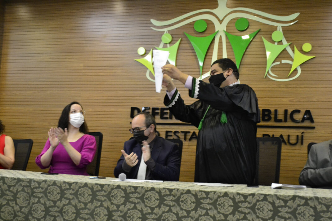 Djan Moreira é reconduzido ao cargo de ouvidor-geral da Defensoria Pública