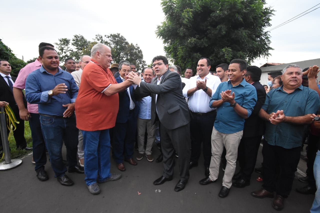 Governador inaugura novo acesso ao Campus da Uespi em Oeiras