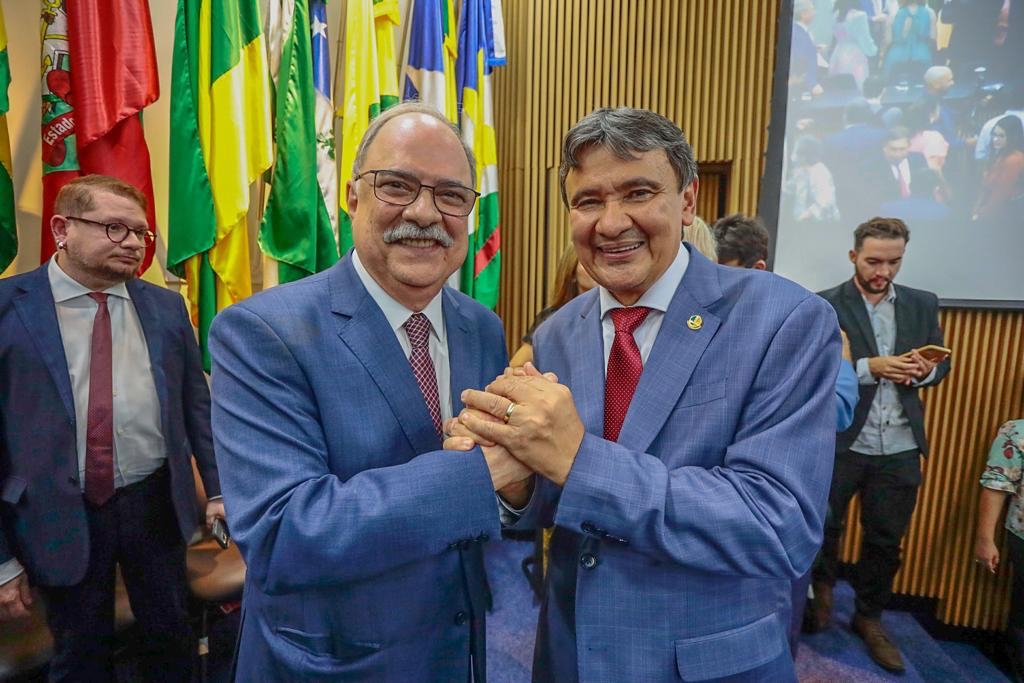 Ministro Wellington leva Osmar Júnior para Ministério do Desenvolvimento Social