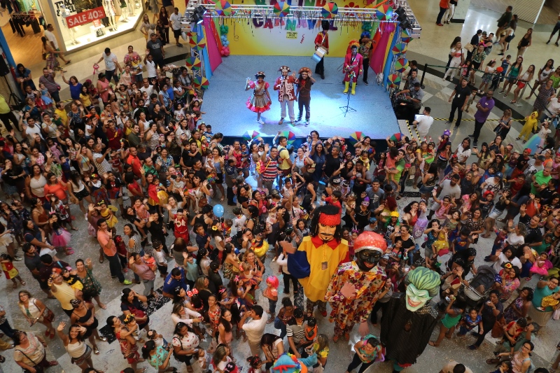 Começam hoje os bailinhos de carnaval do Teresina Shopping