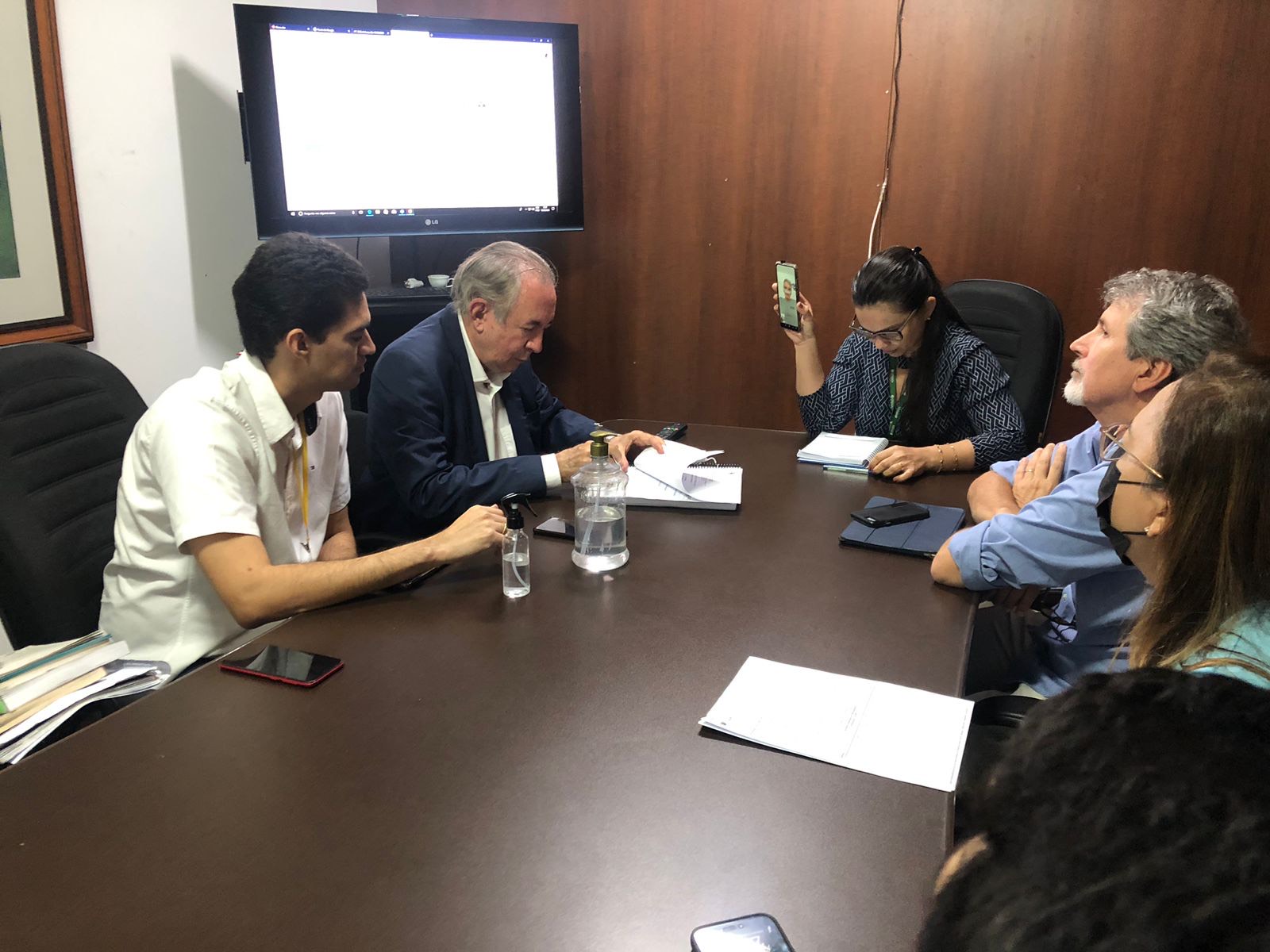 Prefeitura de Teresina entrega projeto de rebaixamento da avenida Miguel Rosa ao Iphan