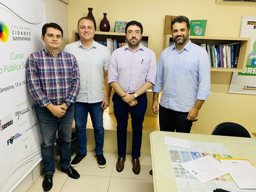 Prefeitura recorre a iniciativa internacional para aumentar ciclovias em Teresina