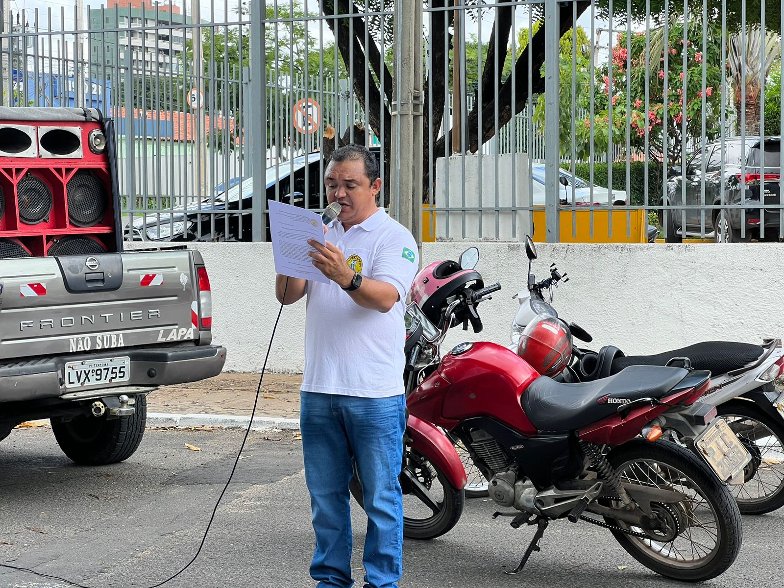 Motoristas e mototaxistas por aplicativos querem leis de transito diferenciadas para categoria