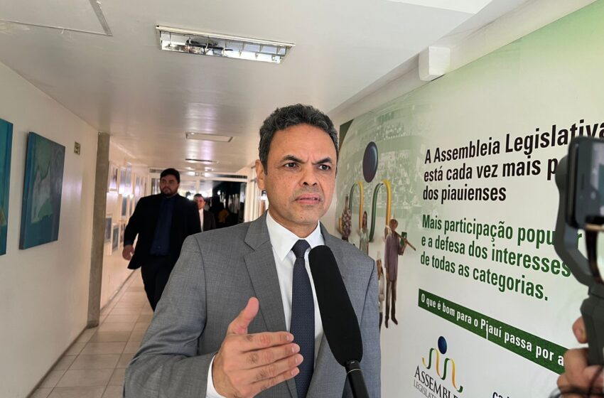  Gil Carlos coordena debate sobre litígio entre Piauí e Ceará