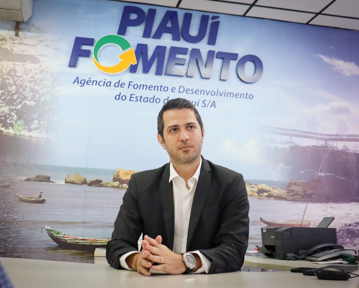 Feliphe Araújo assume a presidência da Piauí Fomento