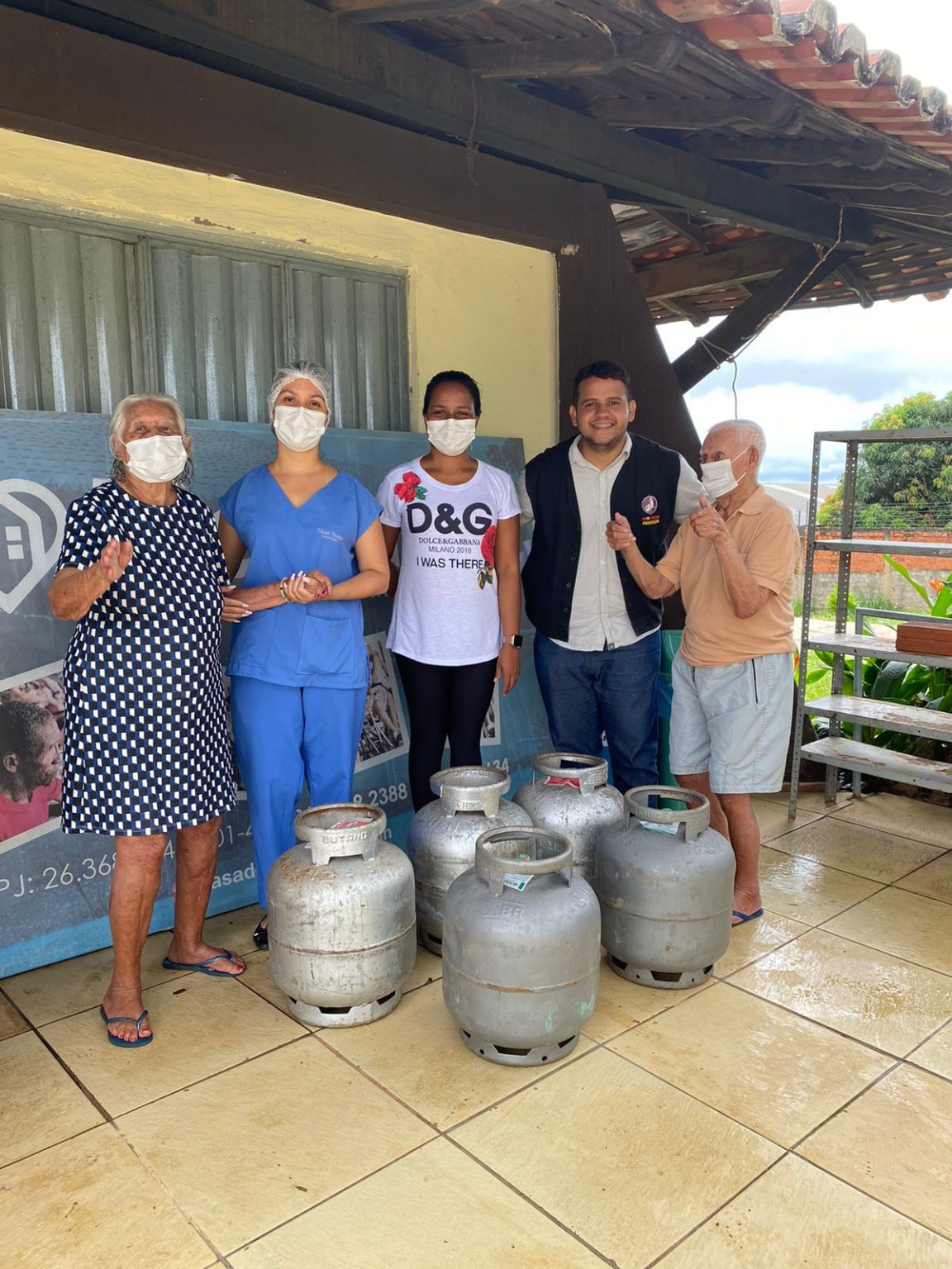 Procon doa botijões de gás apreendidos a instituições de caridade