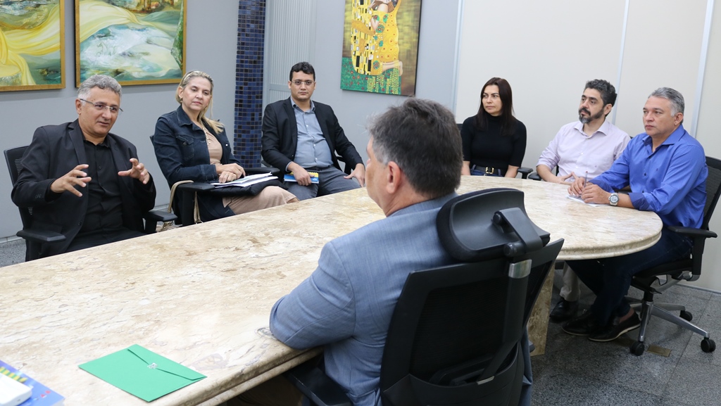TCE-PI e UESPI firmam parceira para cursos e palestras