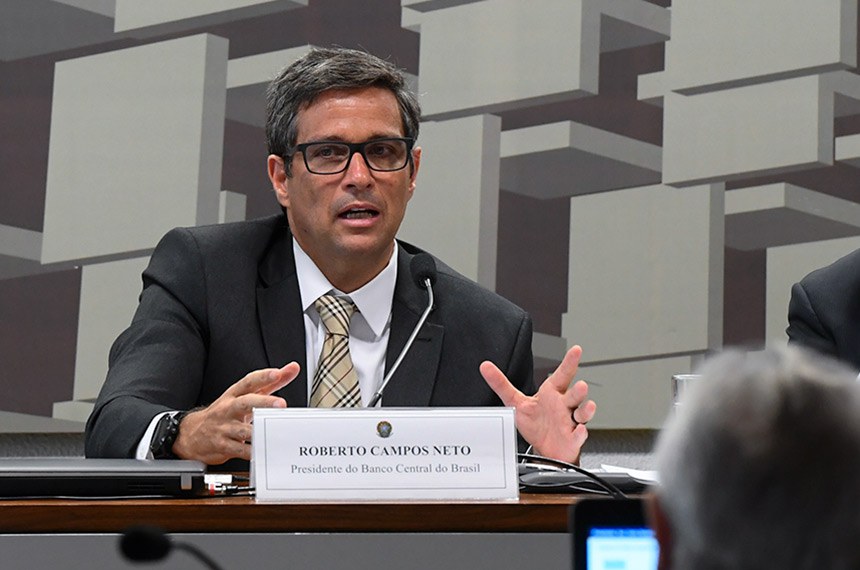 Senadores vão ouvir hoje(25) Presidente do Banco Central sobre juros elevados