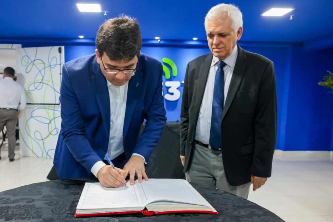 Themístocles Filho assume o governo do Piauí novamente