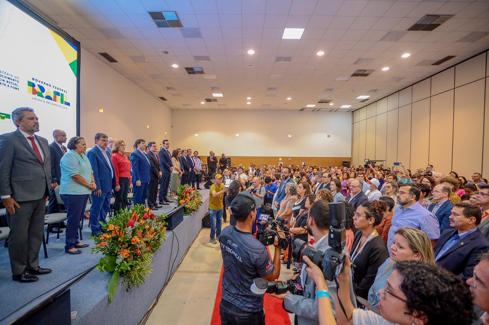 Governadores do Nordeste apresentam propostas de inclusão e assistência social