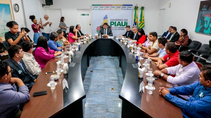  Rafael Fonteles discute com lideranças as prioridades para Buriti dos Lopes
