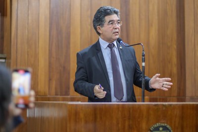  Francisco Limma quer desobrigar o reconhecimento de firma em procurações