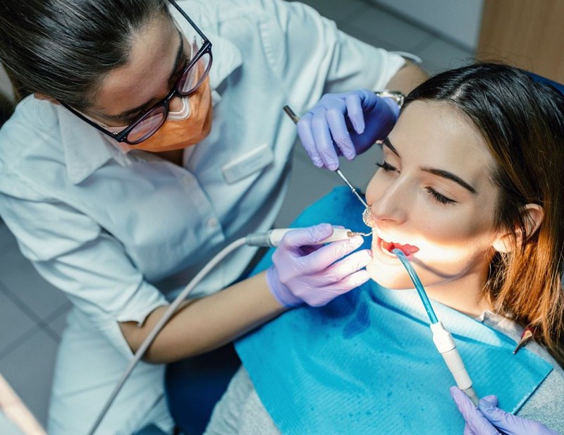 Medo de dentista compromete saúde de 30% da população