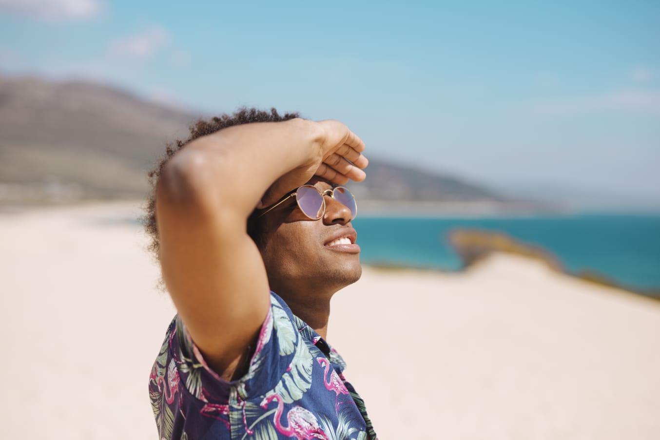 Especialista recomenda cuidados com a visão durante às férias