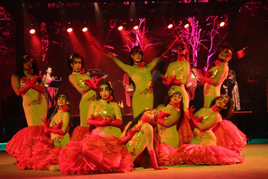 Ópera Serra da Capivara reúne turistas de todo o Brasil